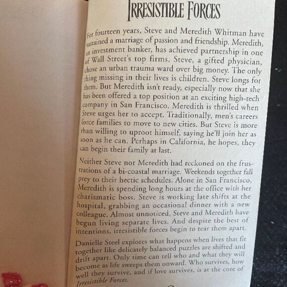 BOOKS 3 FOR $6 Nora Roberts, Danielle Steel, Mary Higgins Clark, Jackie Collins - Picture 9 of 11